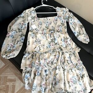 Size Medium (7-9) Madden NYC floral dress.